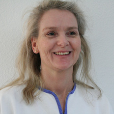Frau Dr. Knüfermann